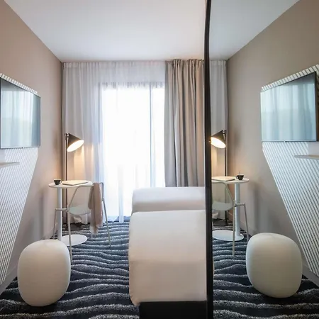 Ibis Styles Vecchio ポルトヴェッキオ