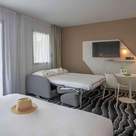 ホテル Ibis Styles Vecchio